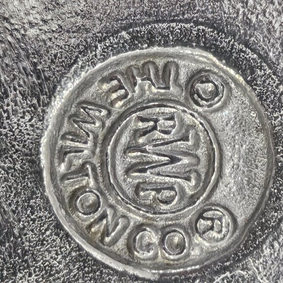 Wilton Armetale Radish and Cabbage Motif Vegetable Chip and Dip Serving Dish - Picture 7 of 12